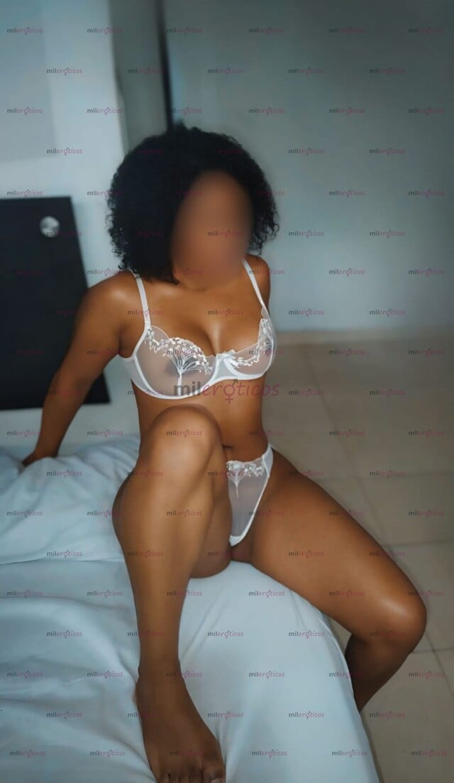 FOTOS DE DIOSA AFRO CON CULO APRETADO Y BOCA PROFESIONAL