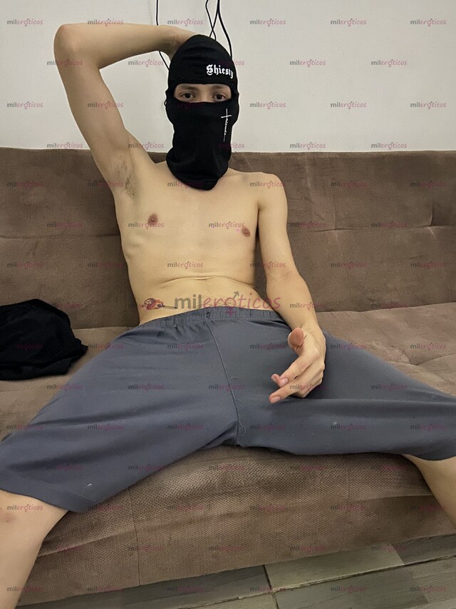 FOTOS DE SORNERO Y ARRECHO DISPUESTO A TODO VERGÓN