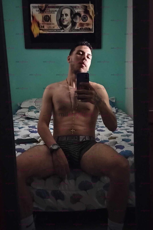 FOTOS DE DE NUEVO EN TU CIUDAD CHICO VERGÓN Y BIEN HOT PARA COMPLACER TUS MAS ÍNTIMAS