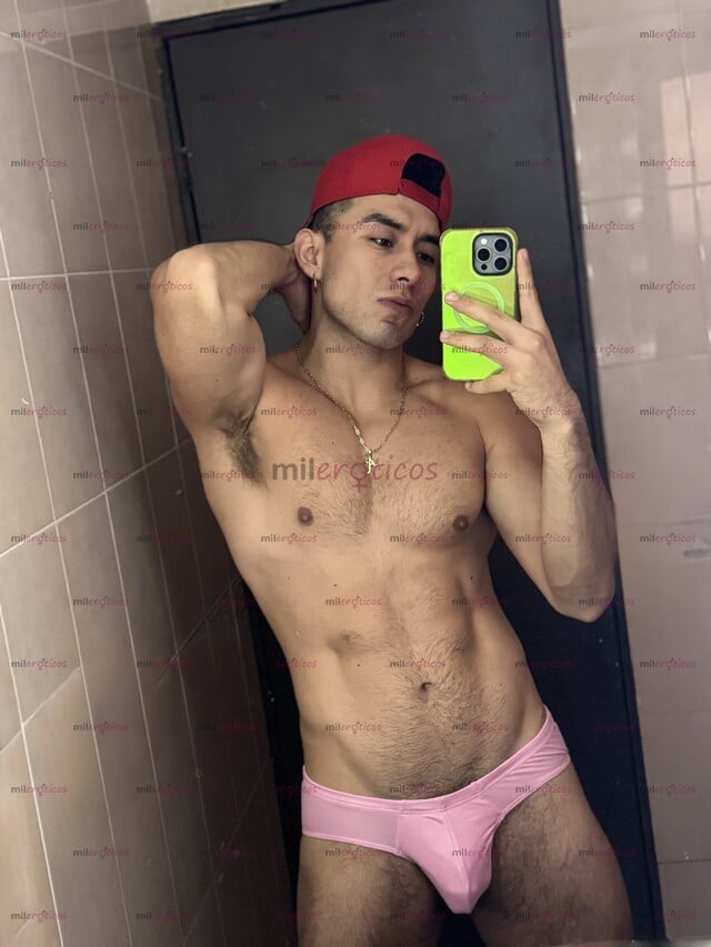 FOTOS DE CHACAL VARONIL CON RICO CULO Y VERGA, TE HARE PASAR UN MOMENTO SUPER RICO