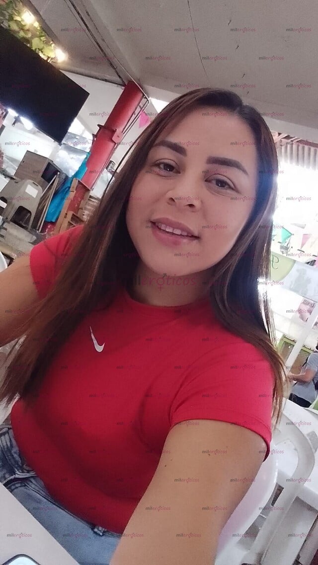 FOTOS DE TU MILF CAROLINA DE MENTE ABIERTA DESCOMPLICADA COMPLACIENTE EN LA PASO ANCHO