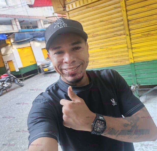 FOTOS DE BUENAS SOY ANDRES MUY ACTIVO CON GANAS DE COMPLACERTE MUCHO SOY MUY ARRECHO