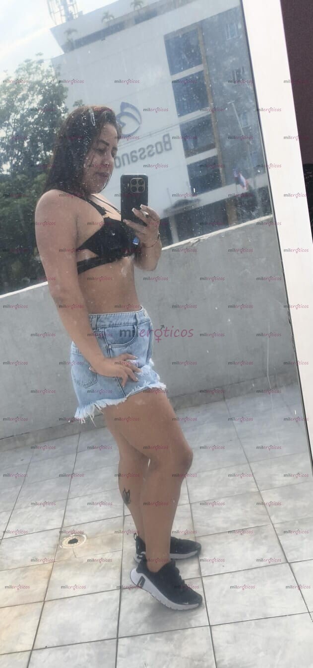 FOTOS DE TU MILF CAROLINA DE MENTE ABIERTA DESCOMPLICADA COMPLACIENTE EN LA PASO ANCHO