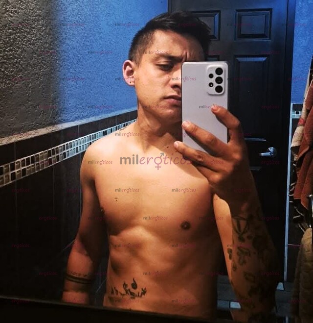 FOTOS DE HOMBRE COMPLACIENTE, DIVERTIDO Y MUY CACHONDO