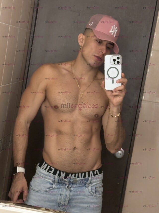 FOTOS DE CHACAL VARONIL CON RICO CULO Y VERGA, TE HARE PASAR UN MOMENTO SUPER RICO