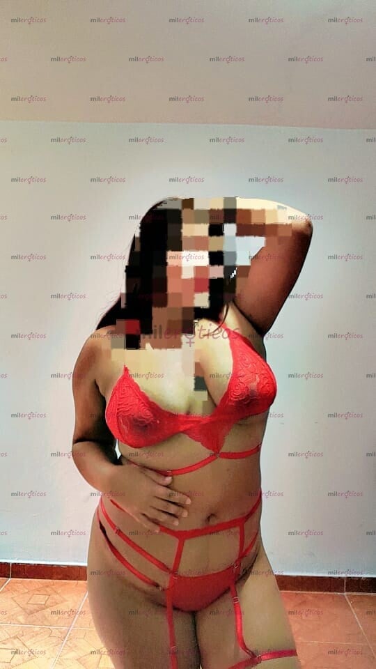 FOTOS DE NATALIA,TETONA BUENONA DE 19 AÑOS VAGINA CALIENTE Y APRETADITA