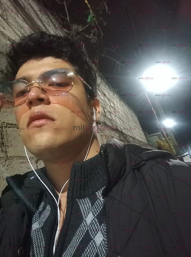FOTOS DE ACOMPAÑANTE PARA TODA OCASIÓN Y EN TODO MOMENTO.