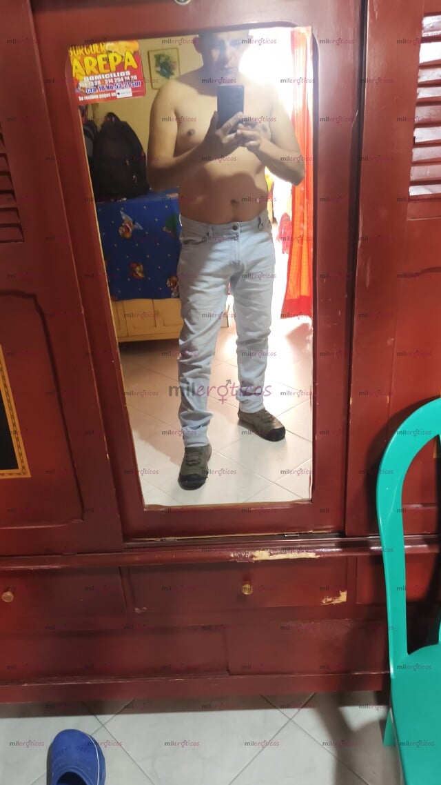 FOTOS DE CABALLERO DE COMPAÑIA DOMICILIOS O VIRTUALES