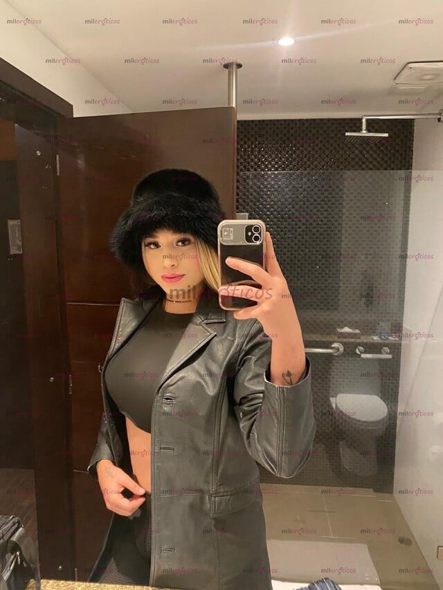 FOTOS DE NIÑA FEMENINA, VESTIDA DE PARA CUMPLIR TU FANTASÍA