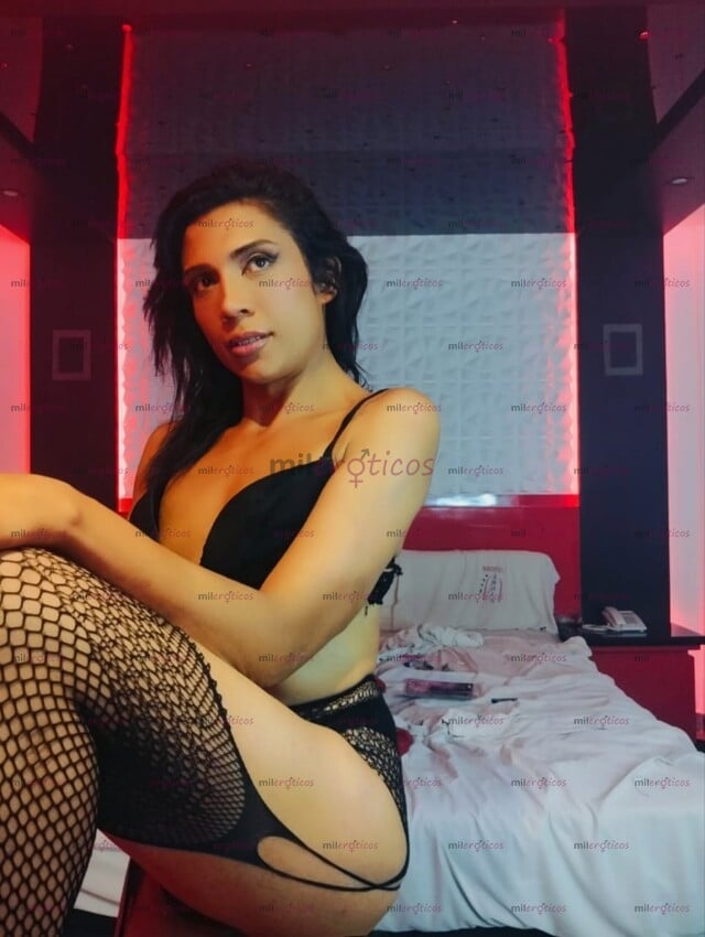 FOTOS DE !;LLEGO LA CHICA QUE TODO MUNDO ESPERABA !! SERVICIO V.I.P