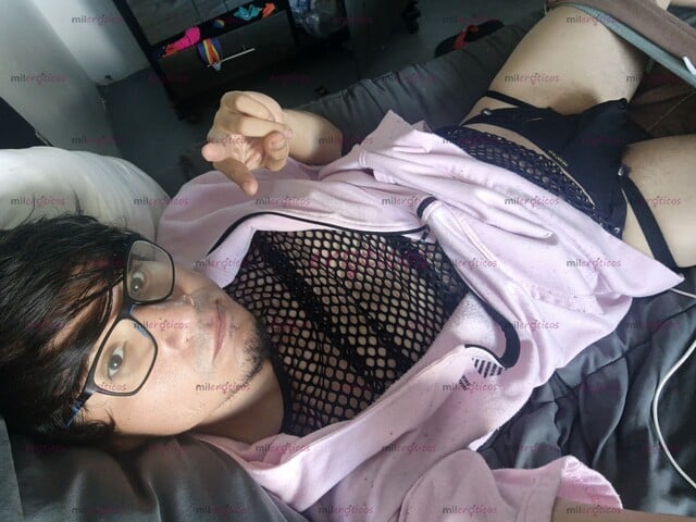 FOTOS DE CHICO NERD GEEK GAY PASIVO Y OTAKU, QUE LE GUSTNA LAS COSAS TIERNAS Y EL SEXO FU