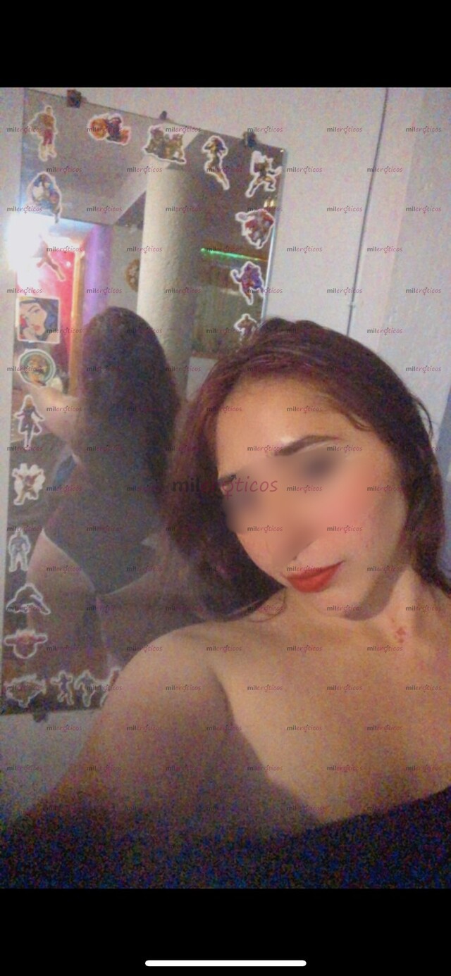 FOTOS DE CON APENAS 20 AÑOS, POSEO UN CUERPO TAN BIEN FORMADO Y EXCITANTE.