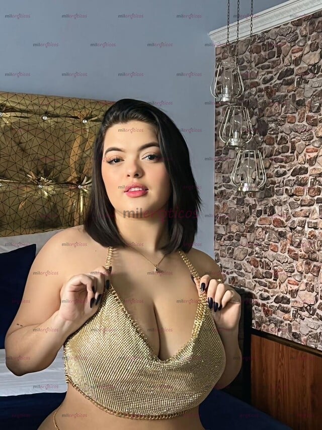 FOTOS DE HERMOSA TETONA NATURAL BLANCA COMPLACIENTE. SOY TU PASION VEN A DISFRUTAR