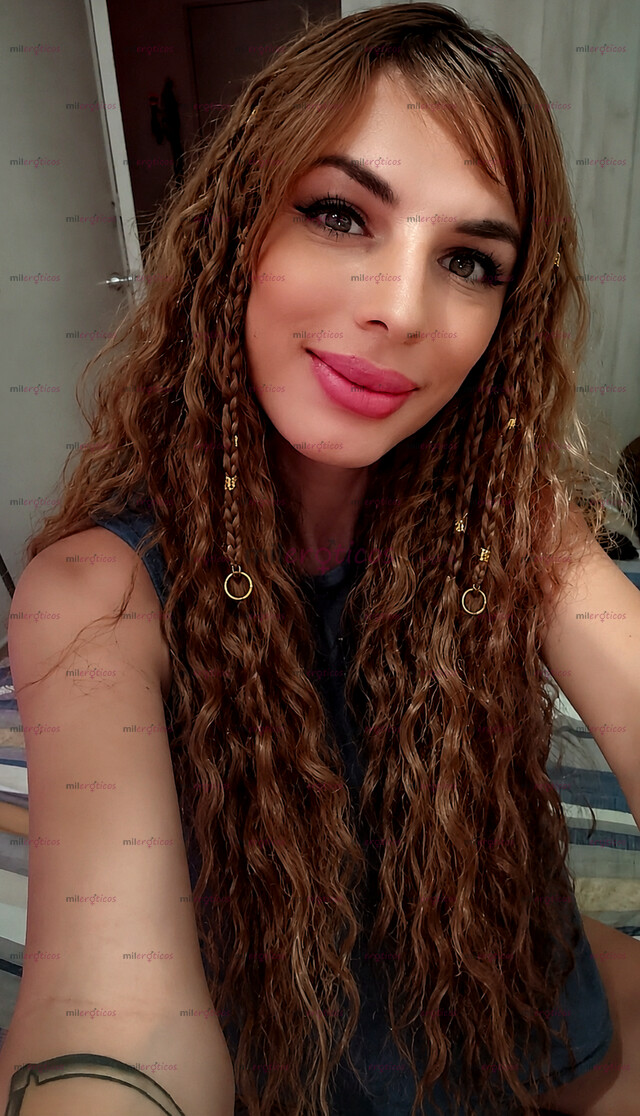 FOTOS DE SOLO UNA CHICA PUEDE DARTE EL PLACER ABSOLUTO Y ESA CHICA SOY YO
