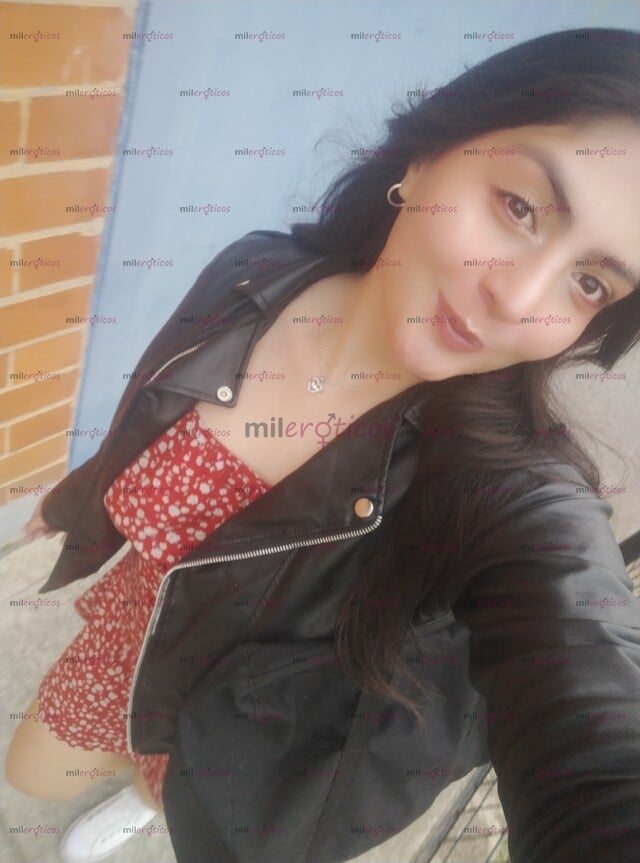 FOTOS DE ROLITA, PIEL BLANCA Y SUAVE, 100% NATURAL, ALTA