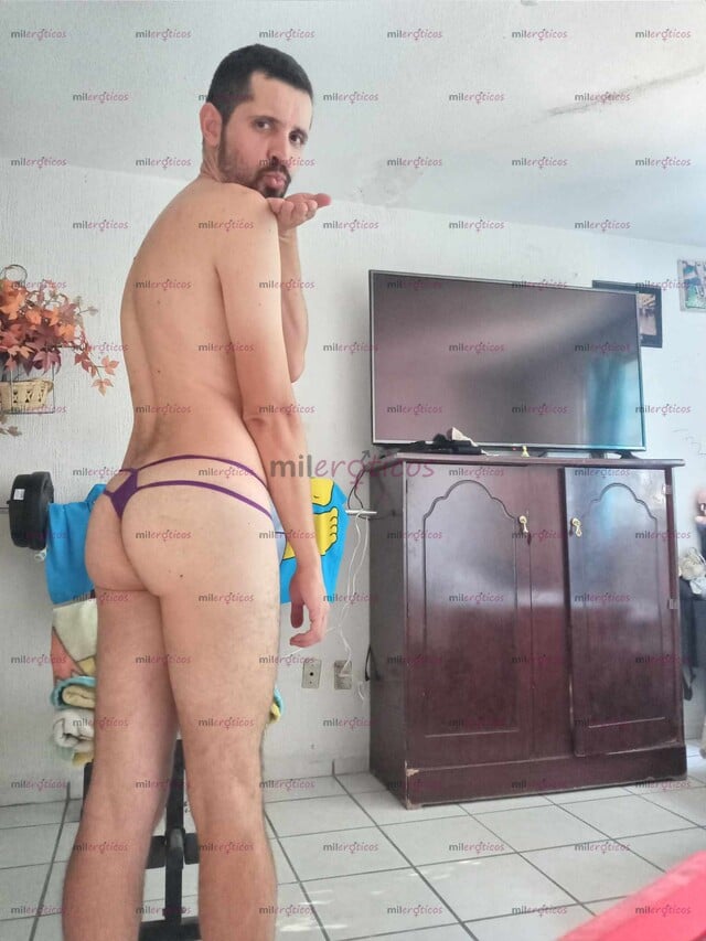 FOTOS DE NALGONA ARDIENTE CALIENTE, DISPONIBLE PARA TI Y PARA TODOS LOS MACHOS MACHINES