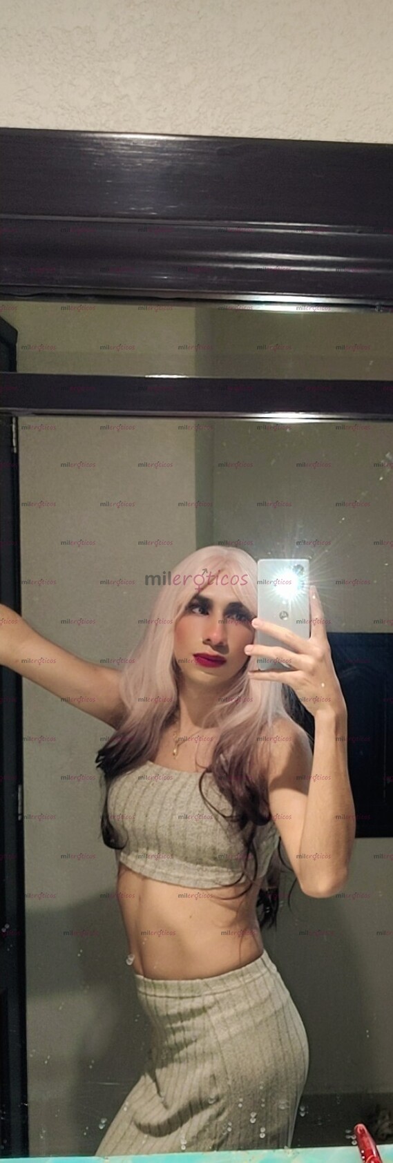 FOTOS DE PROMOCIÓN PREGUNTA NENA ALTA DELGADA TUIWK PASAMOS UN RICO MOMENTO PAPI