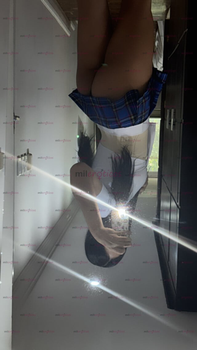 FOTOS DE MADDY NIÑA TRANS DE 19 AÑOS SÚPER CALIENTE Y COMPLACIENTE