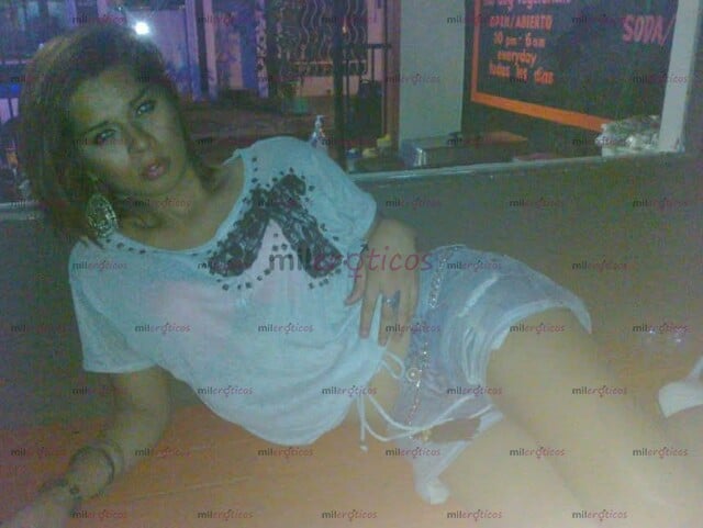 FOTOS DE ENTRONA, BUENA VIBRA, CERO MAL ROLLOS, NO ME GUSTAN LOS PROBLEMAS,