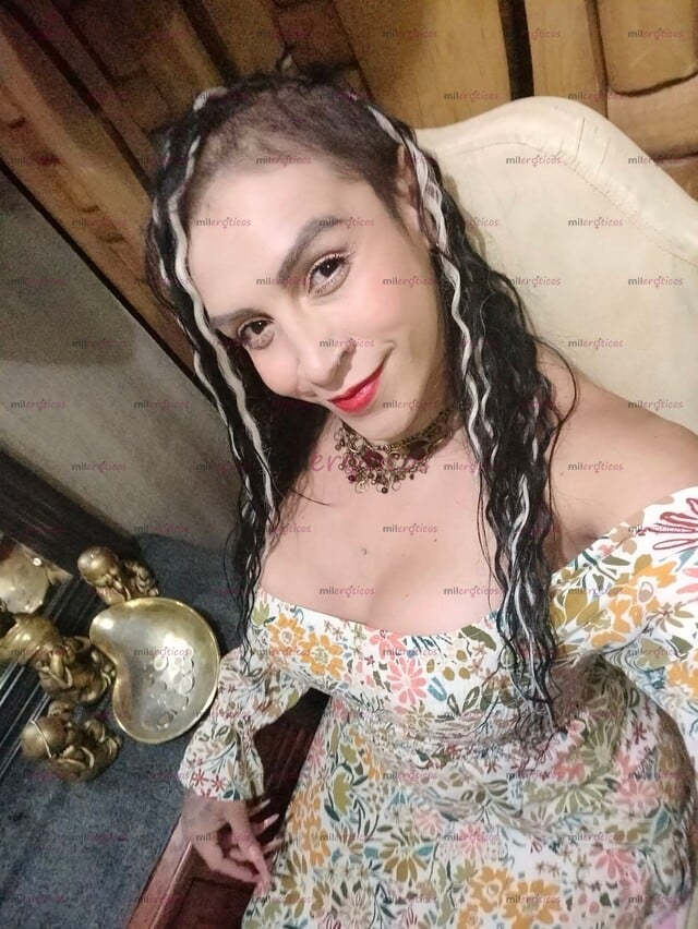 FOTOS DE SOY ELIZABETH PELÍNEGRA CALIENTE Y COMPLACIENTE LISTA PARA TI
