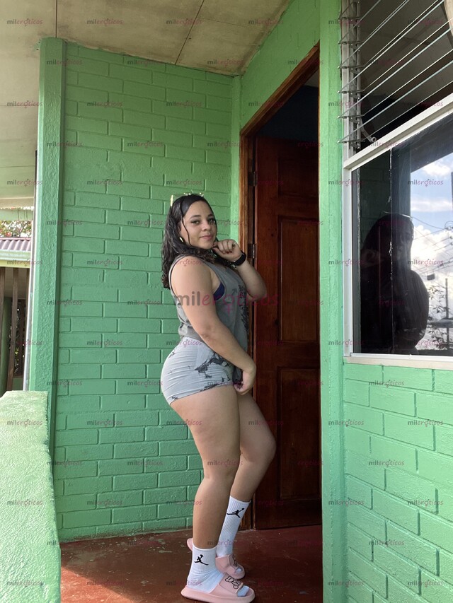 FOTOS DE NUEVA POLLITA DE 24 AÑITOS LLEGANDO ATU CIUDAD NALGONA