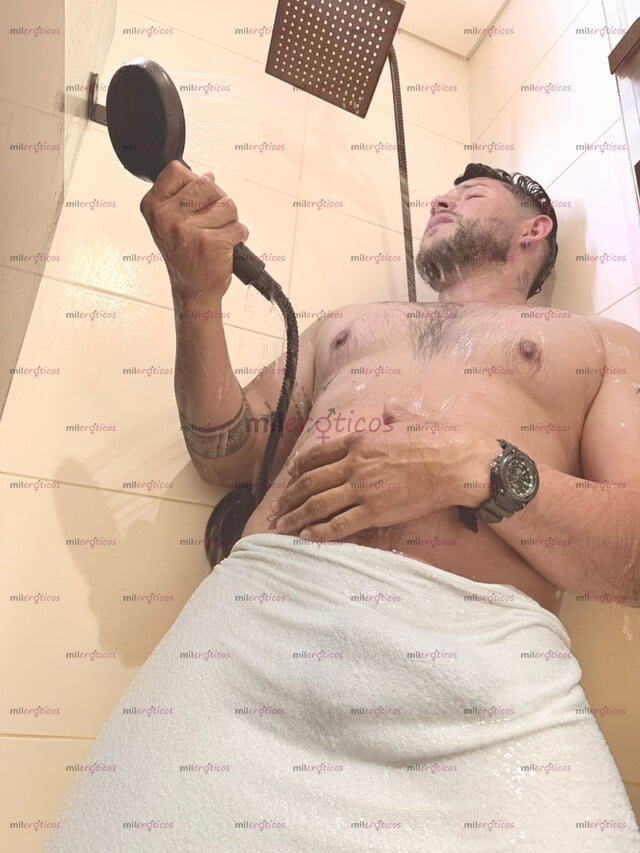 FOTOS DE MIGUEL, HETERO DOTADO CON MANOS QUE NO PIDEN PERMISO.