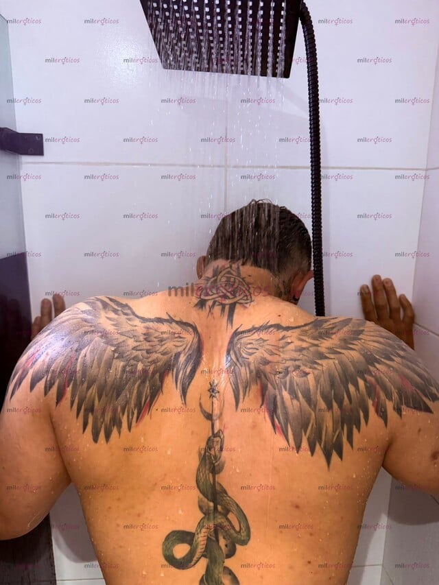 FOTOS DE MIGUEL, HETERO DOTADO CON MANOS QUE NO PIDEN PERMISO.