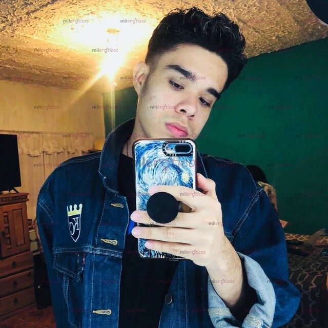 FOTOS DE ACTIVO GAY, CALIENTE, VARONIL, LISTO PARA SATISFACERTE, ESCRÍBEME YA
