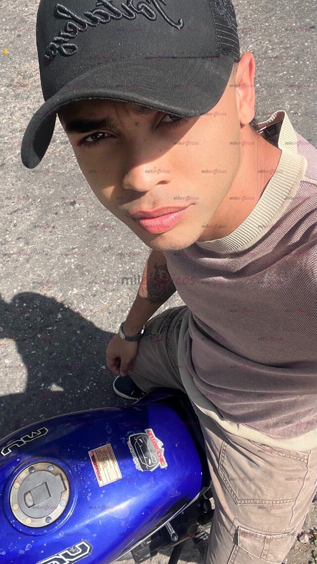 FOTOS DE MICHAELXXL NUEVO EN LA CIUDAD, COMPLACIENTE 0 COMPLICADO