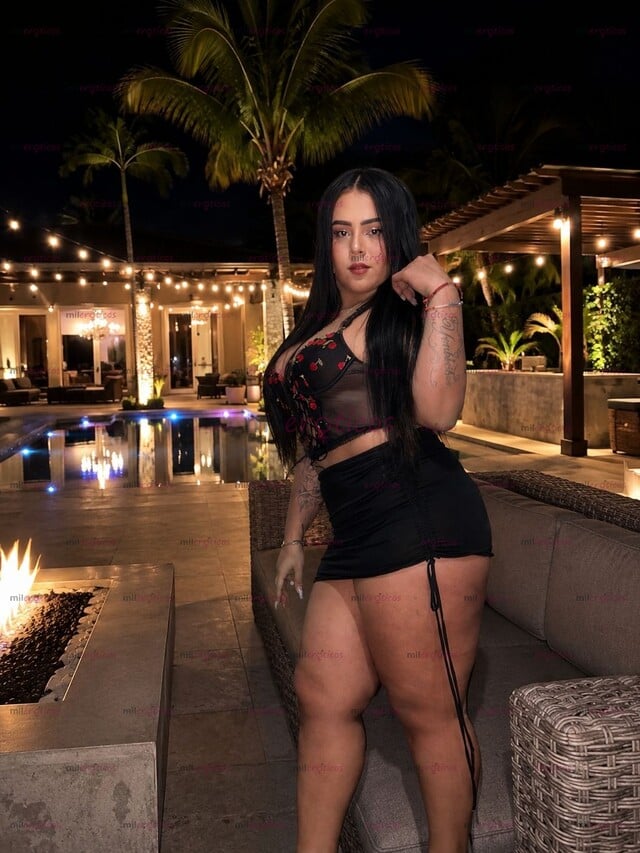 FOTOS DE CALIENTE SEXY VENEZOLANA DISPUESTA A COMPLACER TODOS TUS DESEOS PAPI