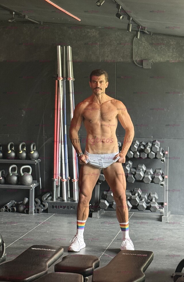 FOTOS DE NICOLÁS , GRUESA , ATLÉTICO , GUAPO , ATENTO , MORBOSO, DIVERTIDO