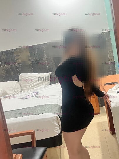 FOTOS DE CHICA TRAVIESA CON GANAS DE PORTARSE MAL, JUGAMOS RICO UN RATO?