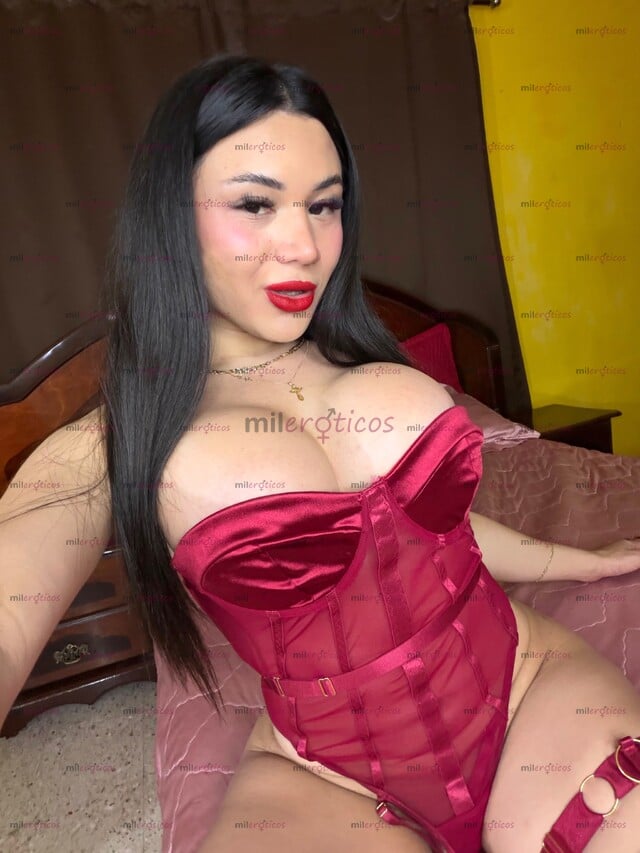 FOTOS DE GRECIA UNICOS DIAS AQUI SOY LA MEJOR MUÑECA PARA SOLVENTES