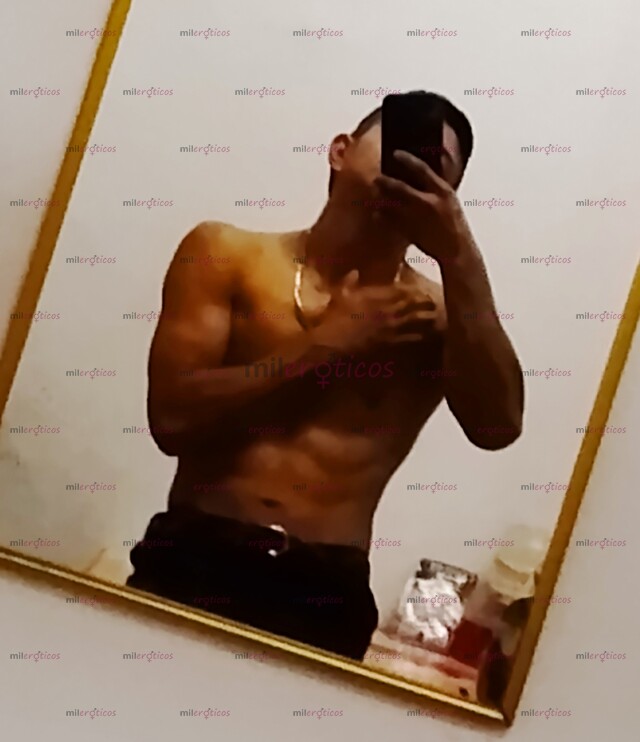 FOTOS DE ANDRES JOVEN DE 20 AÑOS PARA SATISFACER TUS DESEOS SEXUALES