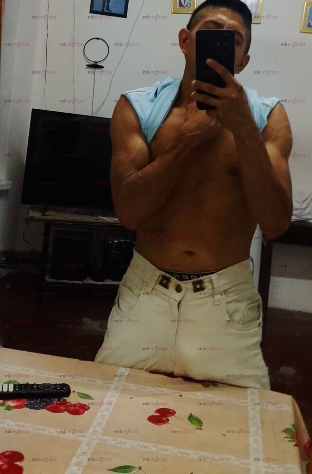FOTOS DE ANDRES JOVEN DE 20 AÑOS PARA SATISFACER TUS DESEOS SEXUALES