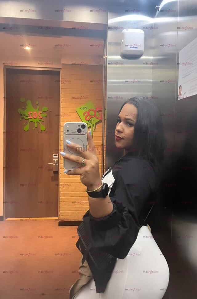 FOTOS DE LUISA 22 AÑOS ,CON UNA COLA GRANDE NATURAL UNIVERSITARIA , DISPONIBLE CON CITAS