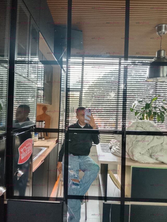 FOTOS DE POLLO CALIENTE CON GRANDES NALGAS Y GANAS DE COMPLACER TE ENCANTARA