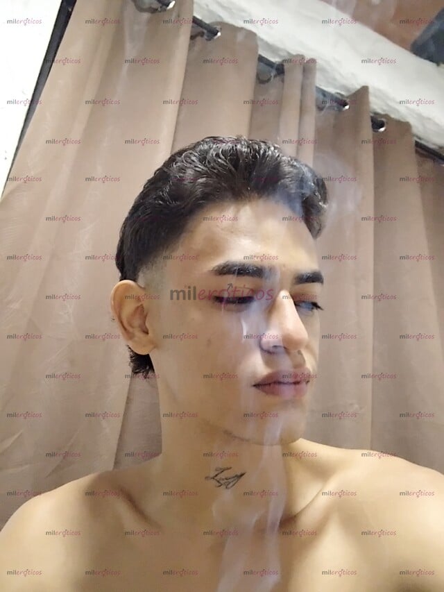 FOTOS DE JOVEN DOTADO PARA COMPLACER, SOLO MUJERES