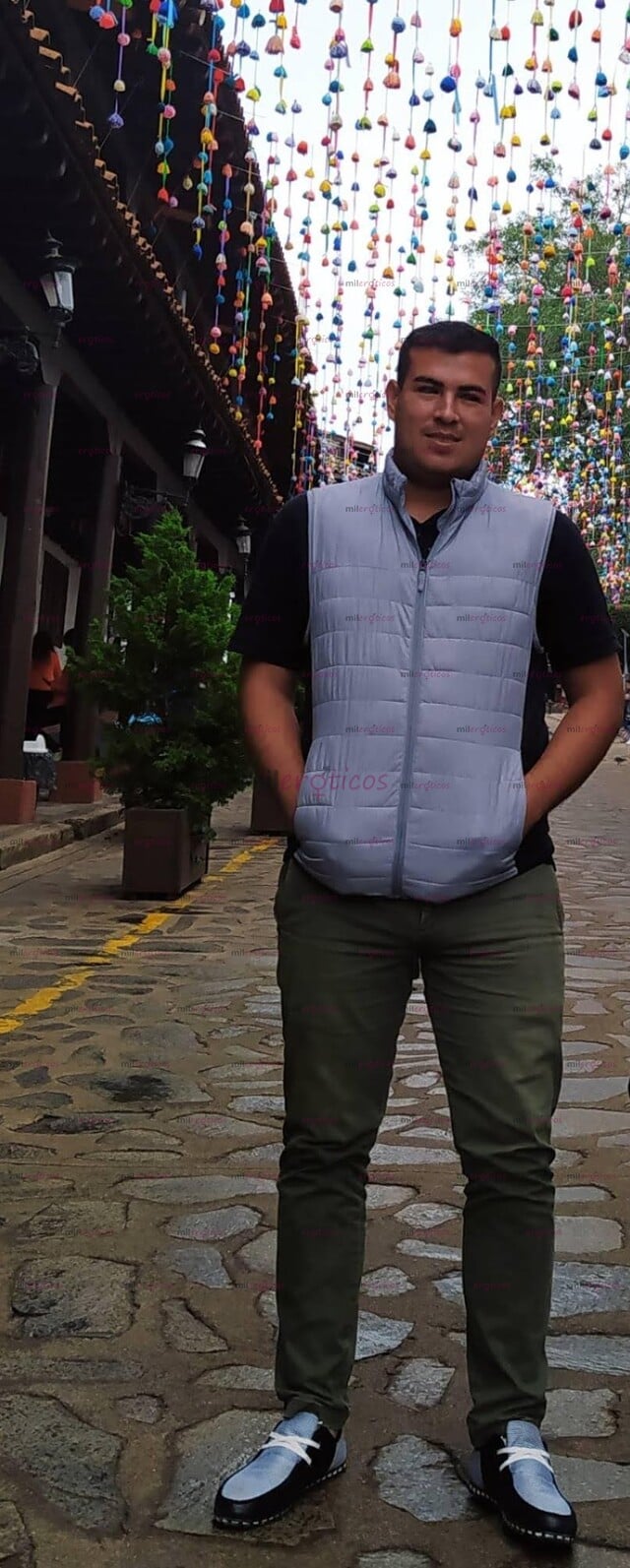 FOTOS DE CUMPLIDOR DE FANTASÍAS, JOVEN CALIENTE Y MORBOSO