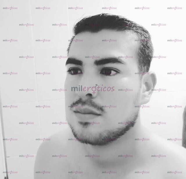 FOTOS DE CUMPLIDOR DE FANTASÍAS, JOVEN CALIENTE Y MORBOSO