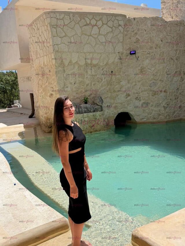 FOTOS DE TERAPEUTA PROFESIONAL , TE HAGO EL MASAJE MÁS RICO ME SIENTES MIS TETAS , TE CHU