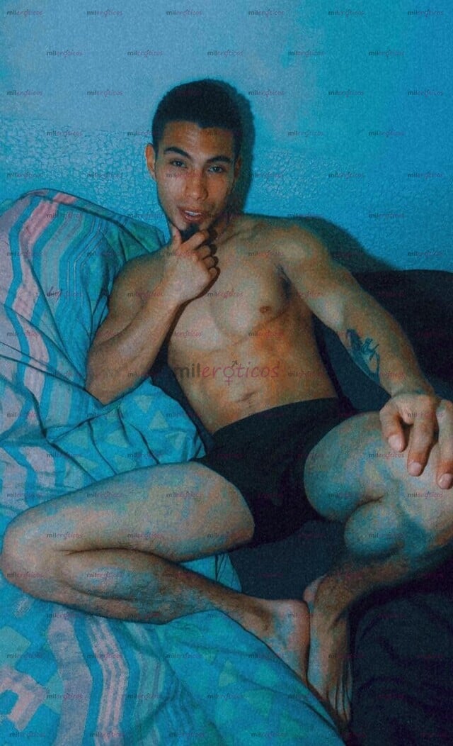 FOTOS DE 2 CHICOS VERGONES ACTIVOS 22 Y 23 CM DISPUESTOS A CUMPLIR TUS FANTASÍAS