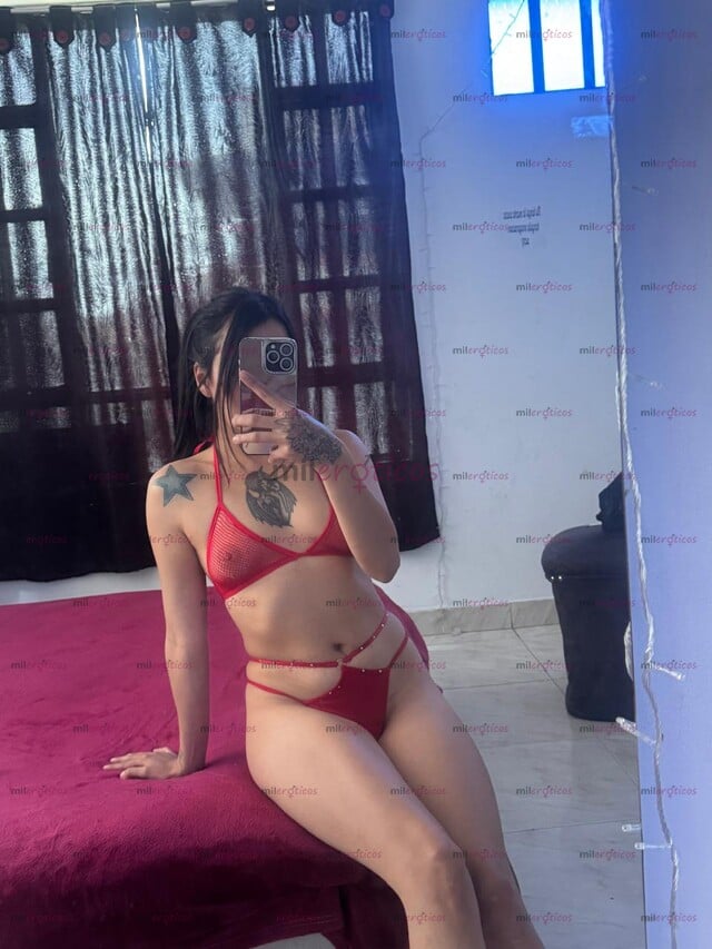 FOTOS DE BOSA MICHELL HERMOSA FLAQUITA TATUADA ENCANTADORA