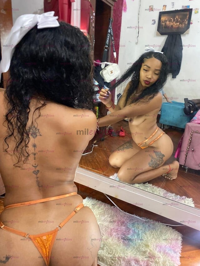 FOTOS DE POLLITA RICA MORENITA CANELITA TENTACIÓN