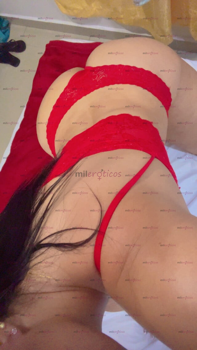 FOTOS DE PRECIOSA PELI NEGRA SENSUAL Y ARDIENTE VALENTINA