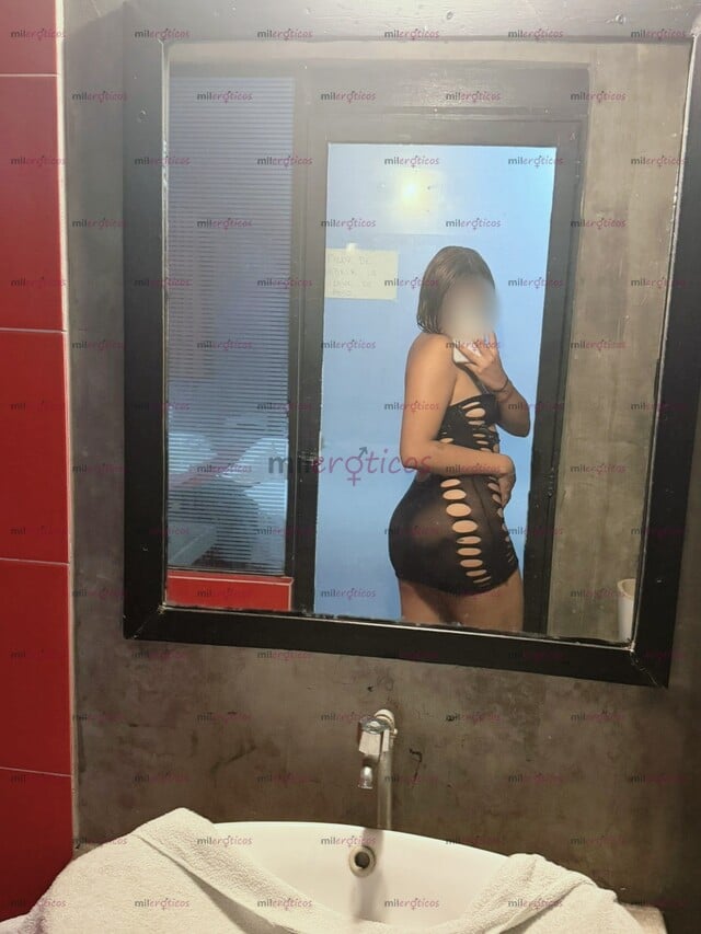 FOTOS DE SIENTE COMO REBOTAN MIS NALGONAS EN TI, METEMELA UNA Y OTRA VEZ PAPI