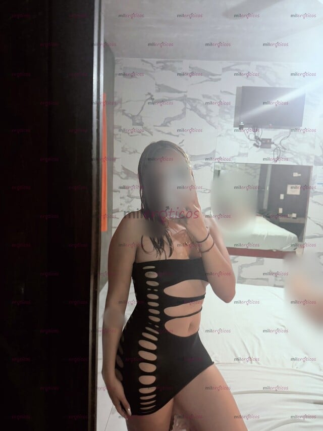 FOTOS DE SIENTE COMO REBOTAN MIS NALGONAS EN TI, METEMELA UNA Y OTRA VEZ PAPI