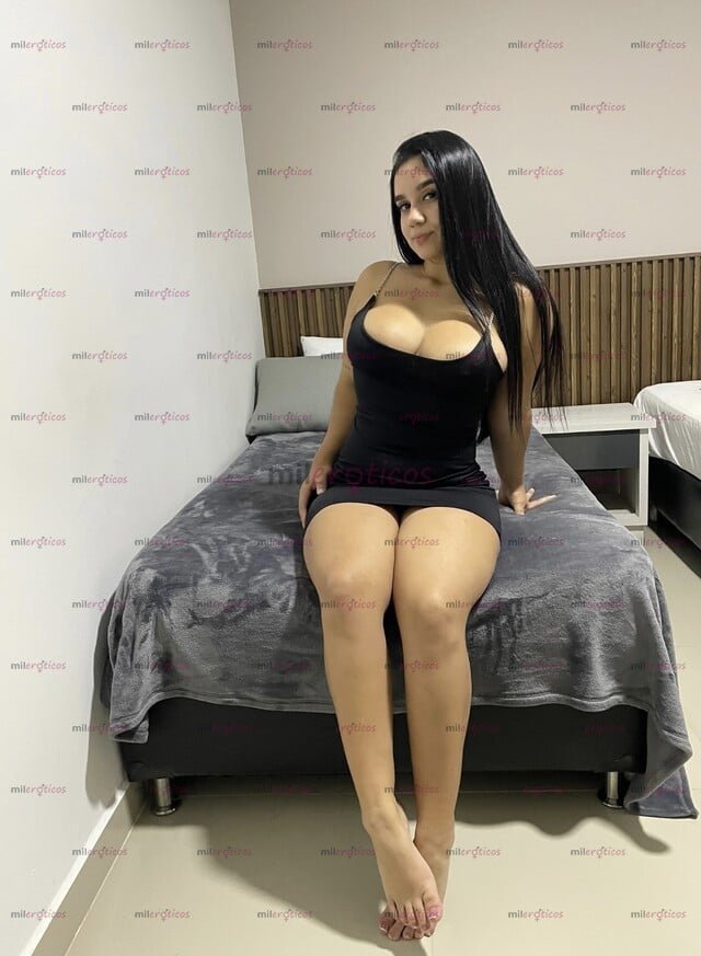 FOTOS DE JOVENCITA PAISA TETONA NATURAL COMPLACIENTE!!!