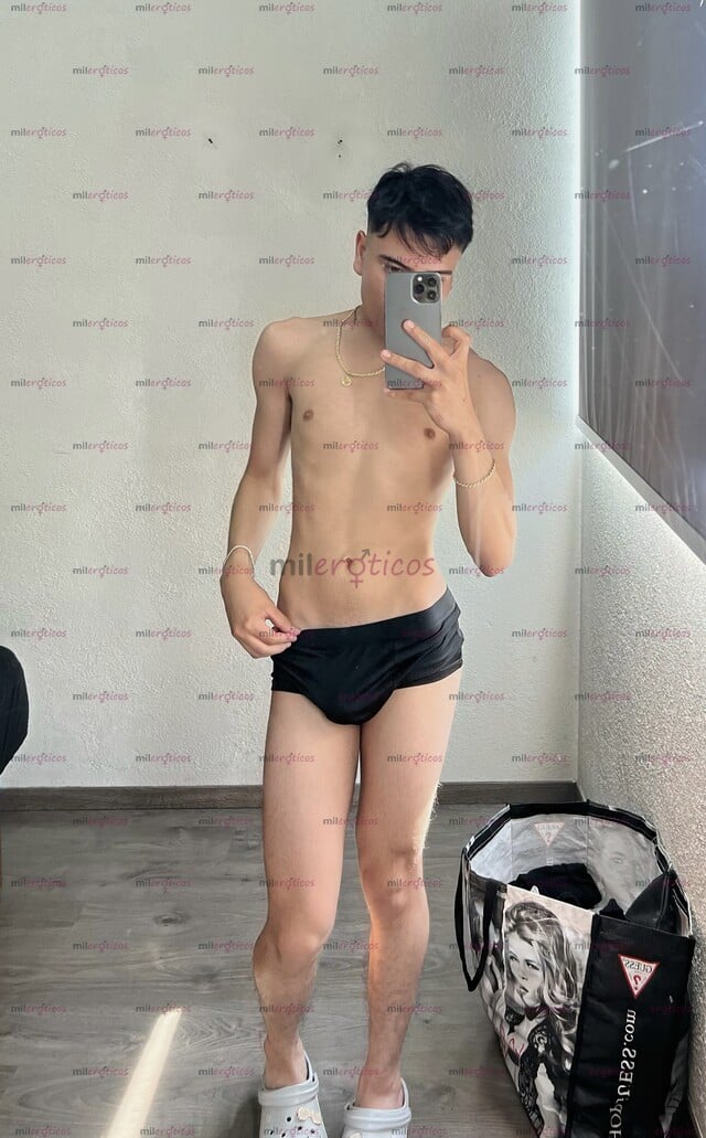 FOTOS DE FLAQUITO, GÜERITO Y LINDO TWINK INTER DE 20 AÑOS