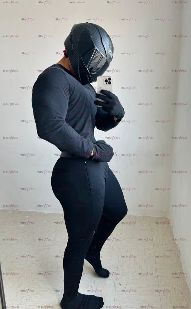 FOTOS DE VEN A TENER EL MEJOR SEXO DE TU VIDA MODELO FITNESS BIXESUAL INTER VERSATIL